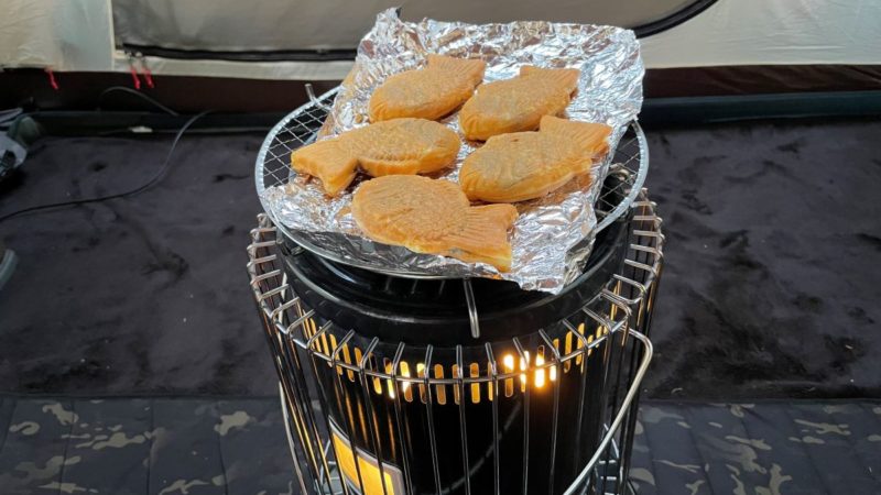 ストーブの上で焼く鯛焼き