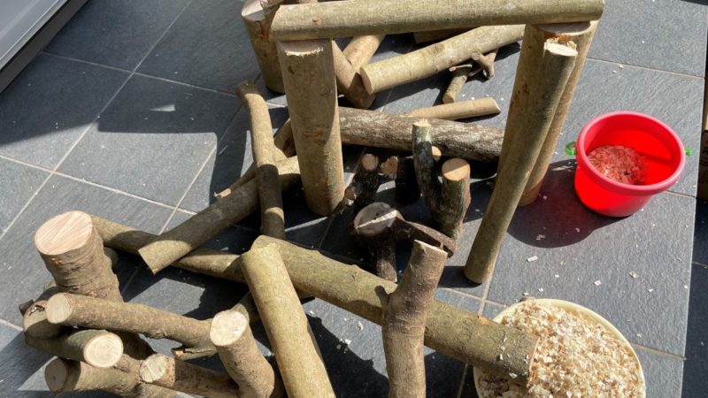 薪アート、おがくずアート