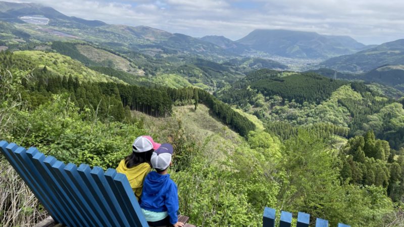 キャンプ場そばの見晴らし台から望む景色